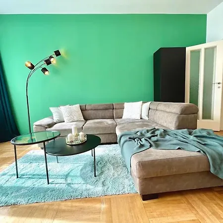 Luxury In Old Town Apartment Prag