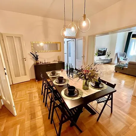 아파트 Luxury In Old Town