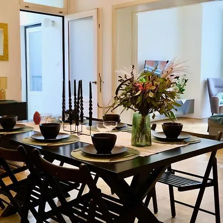 Luxury In Old Town Apartment *