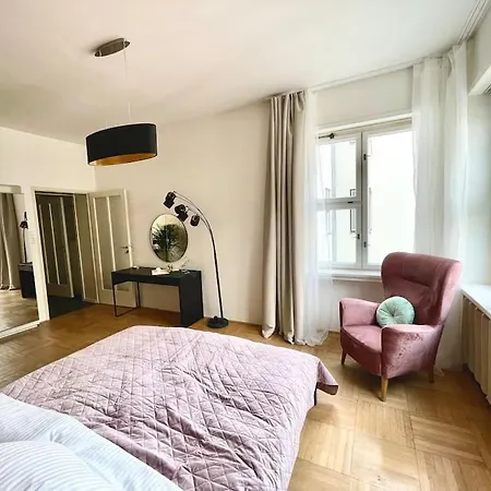 Apartament Spac In Old Town *