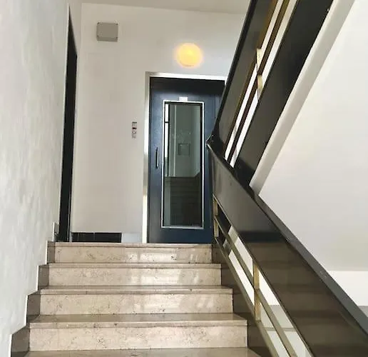 Luxury In Old Town 아파트 *