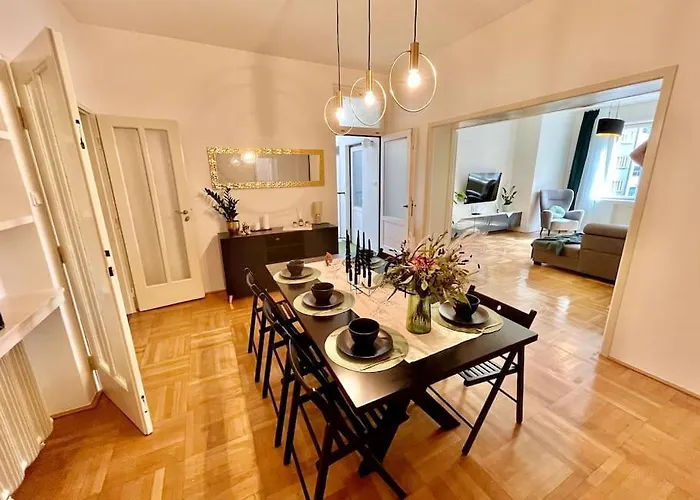 Апартаменты Luxury In Old Town